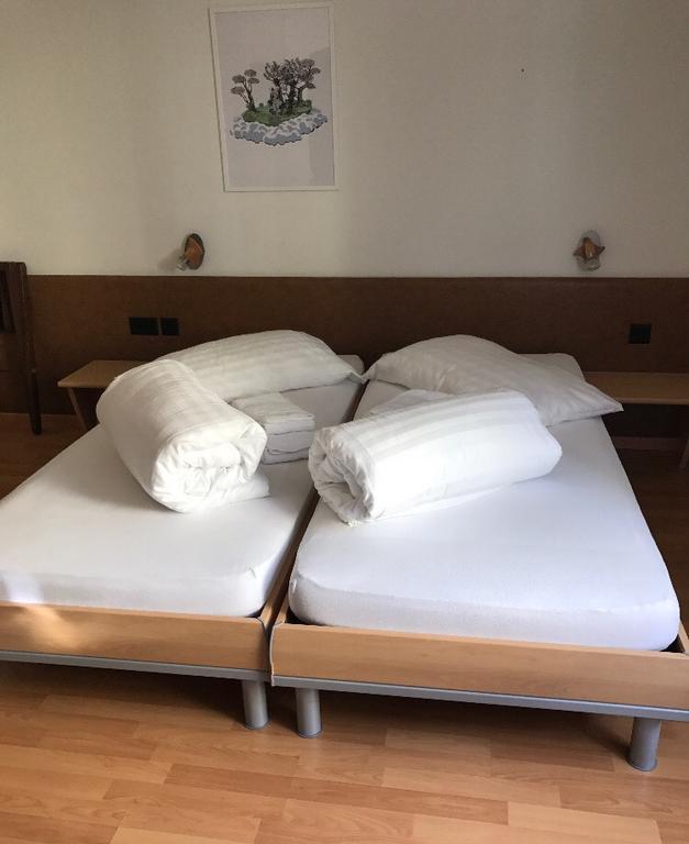 Hotel & Restaurant Stadthof Glarus Εξωτερικό φωτογραφία