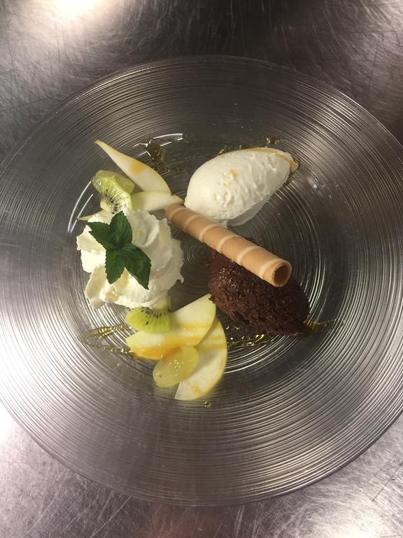 Hotel & Restaurant Stadthof Glarus Εξωτερικό φωτογραφία