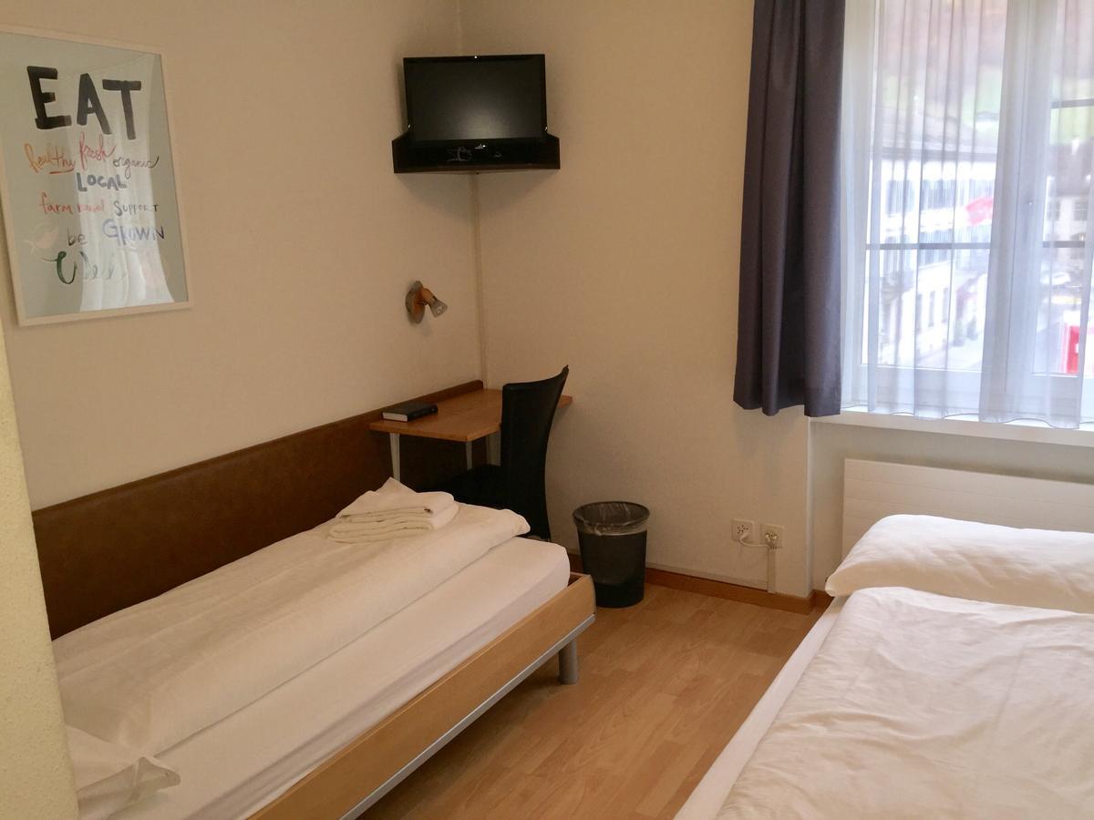 Hotel & Restaurant Stadthof Glarus Εξωτερικό φωτογραφία